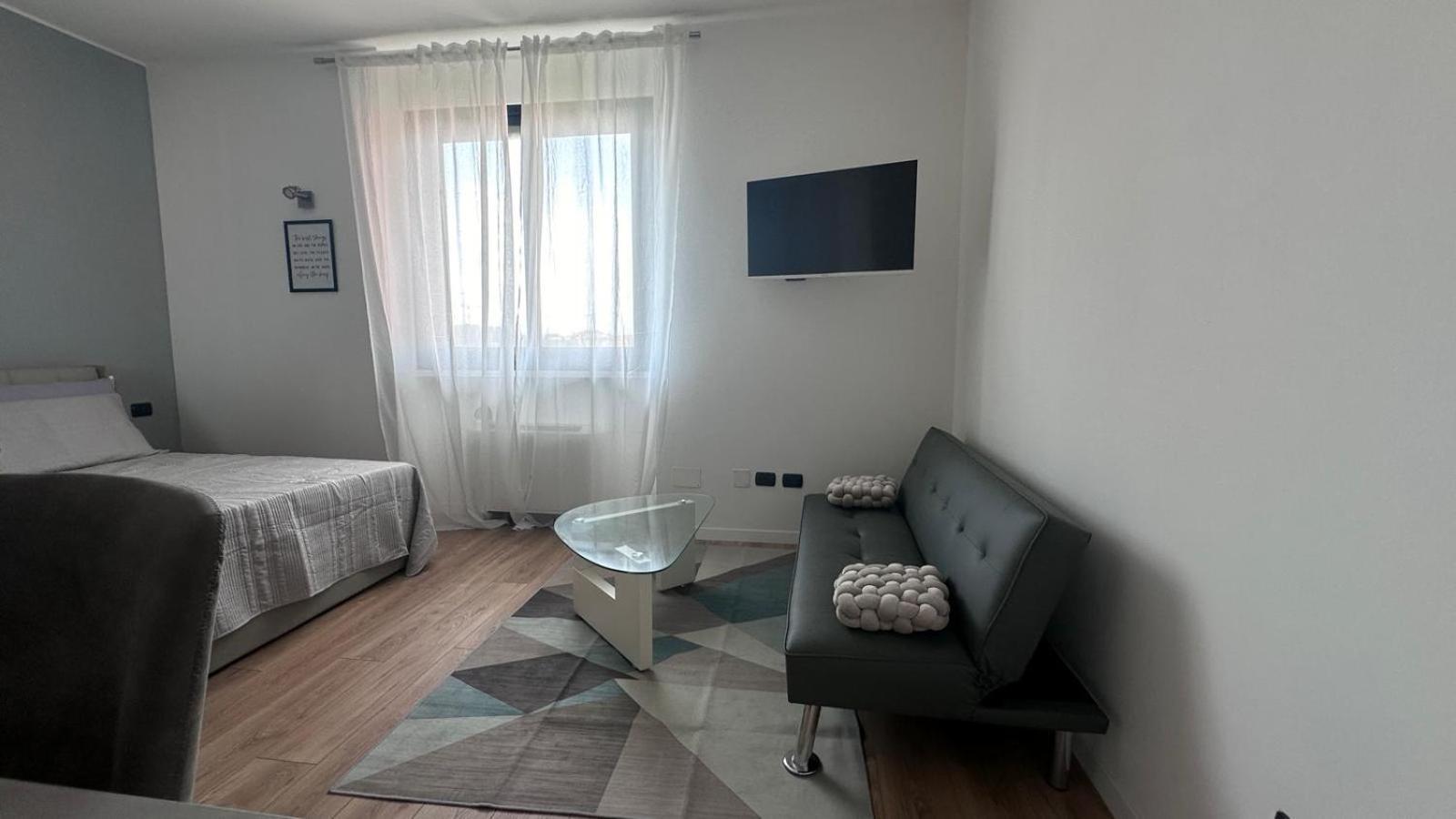 Monolocale Ovidio Aparthotel Milaan Buitenkant foto
