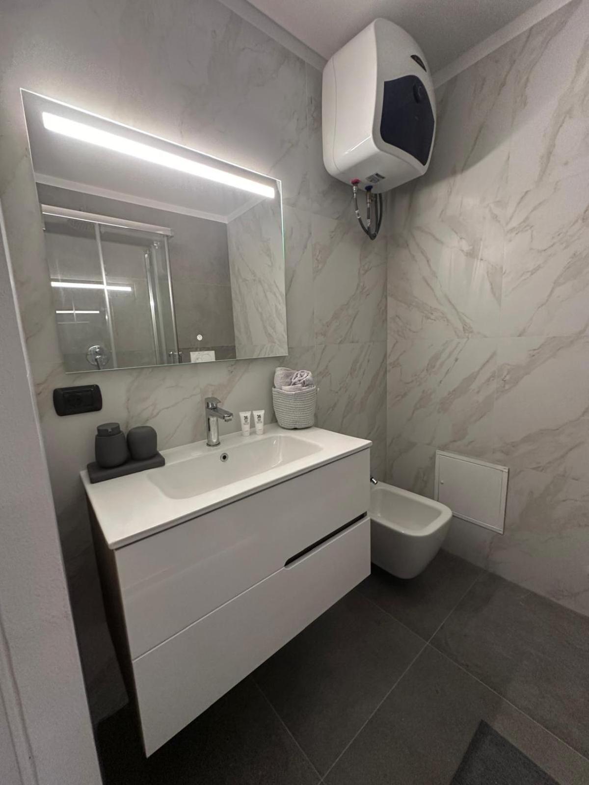 Monolocale Ovidio Aparthotel Milaan Buitenkant foto